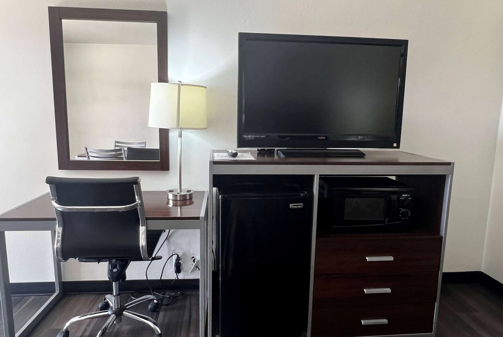 Super 8 by Wyndham Slidell