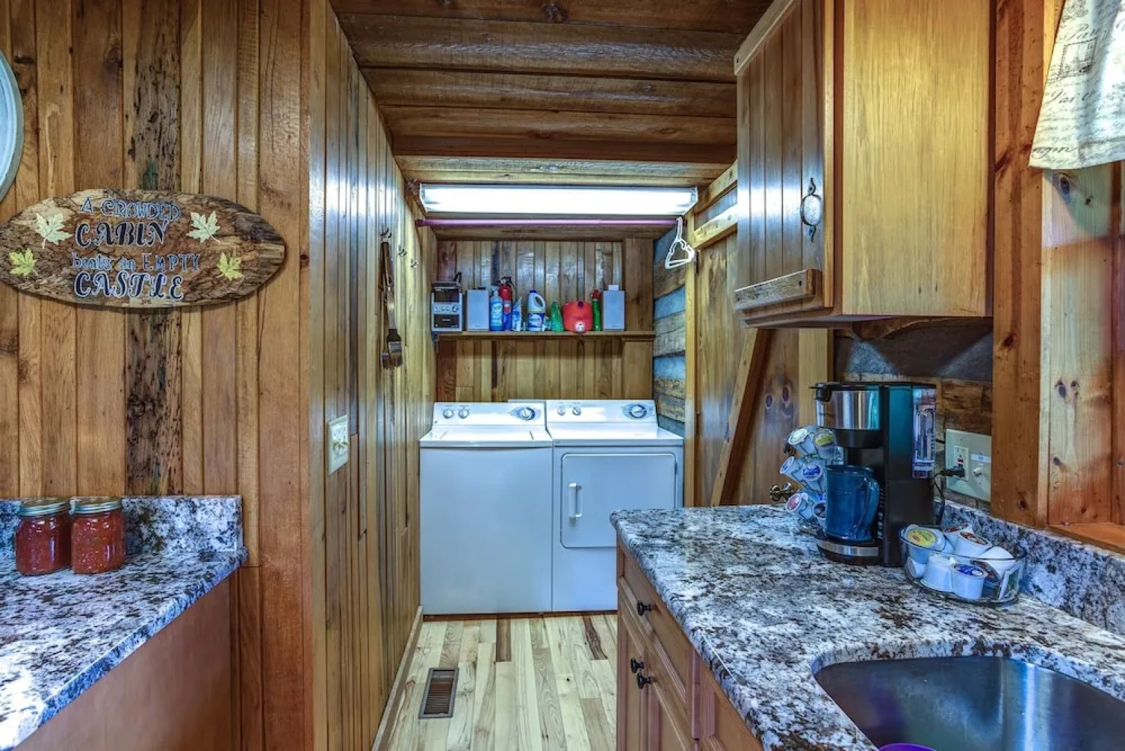 Grandma's Mountain Cabin 3 Bedrooms 2 Bathrooms Cabin