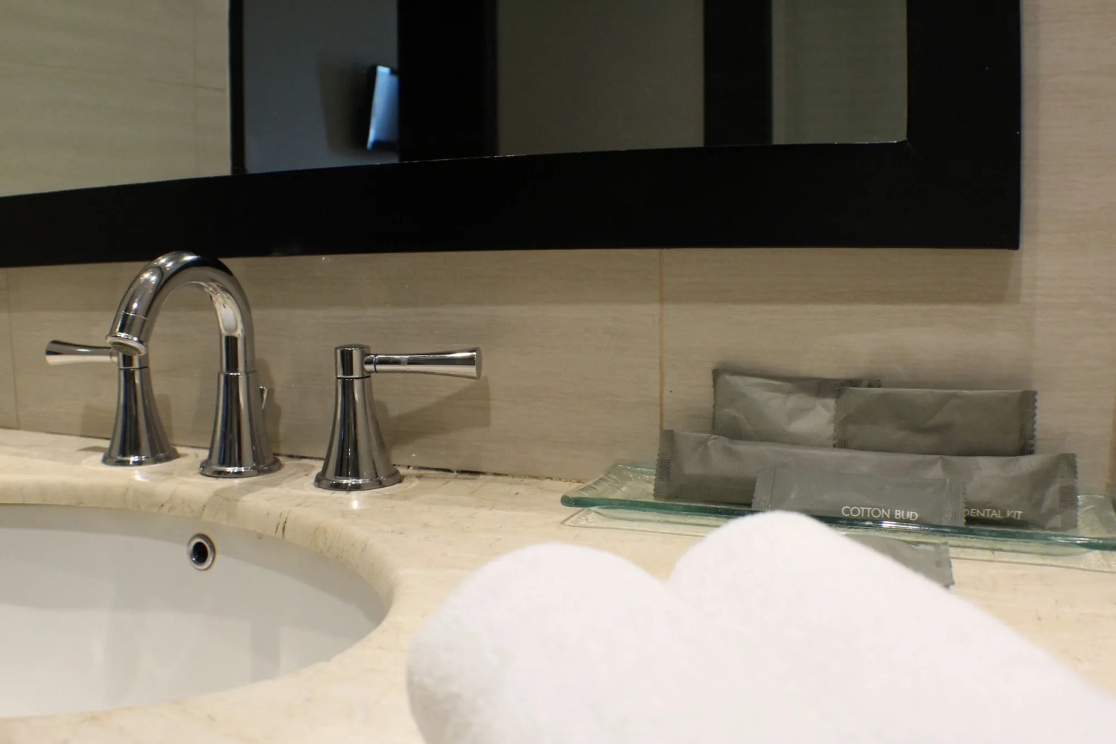 Hotel Santika Pandegiling Surabaya