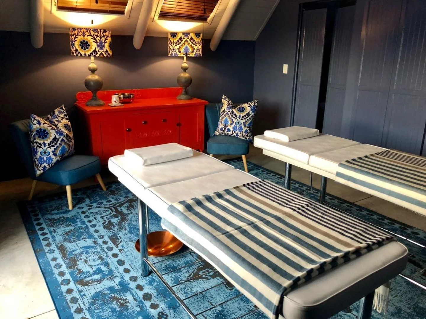 Abalone Hotel & Villas