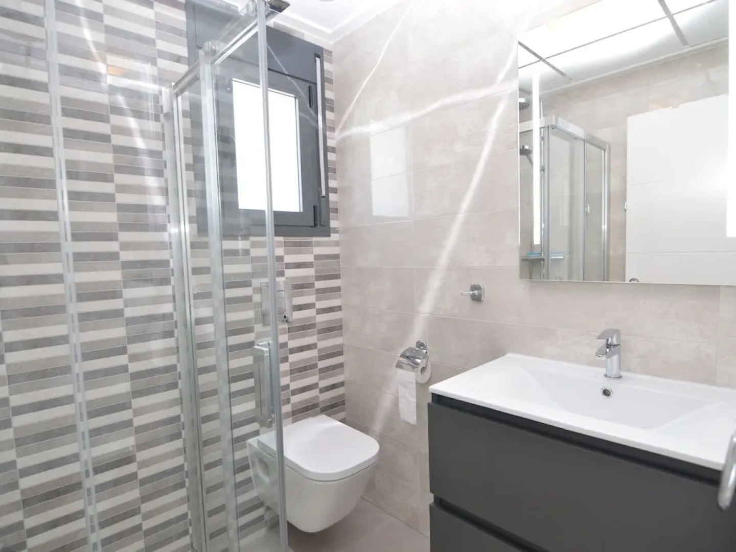 Modern Holiday Home With two Terraces and a Shared Swimming Pool