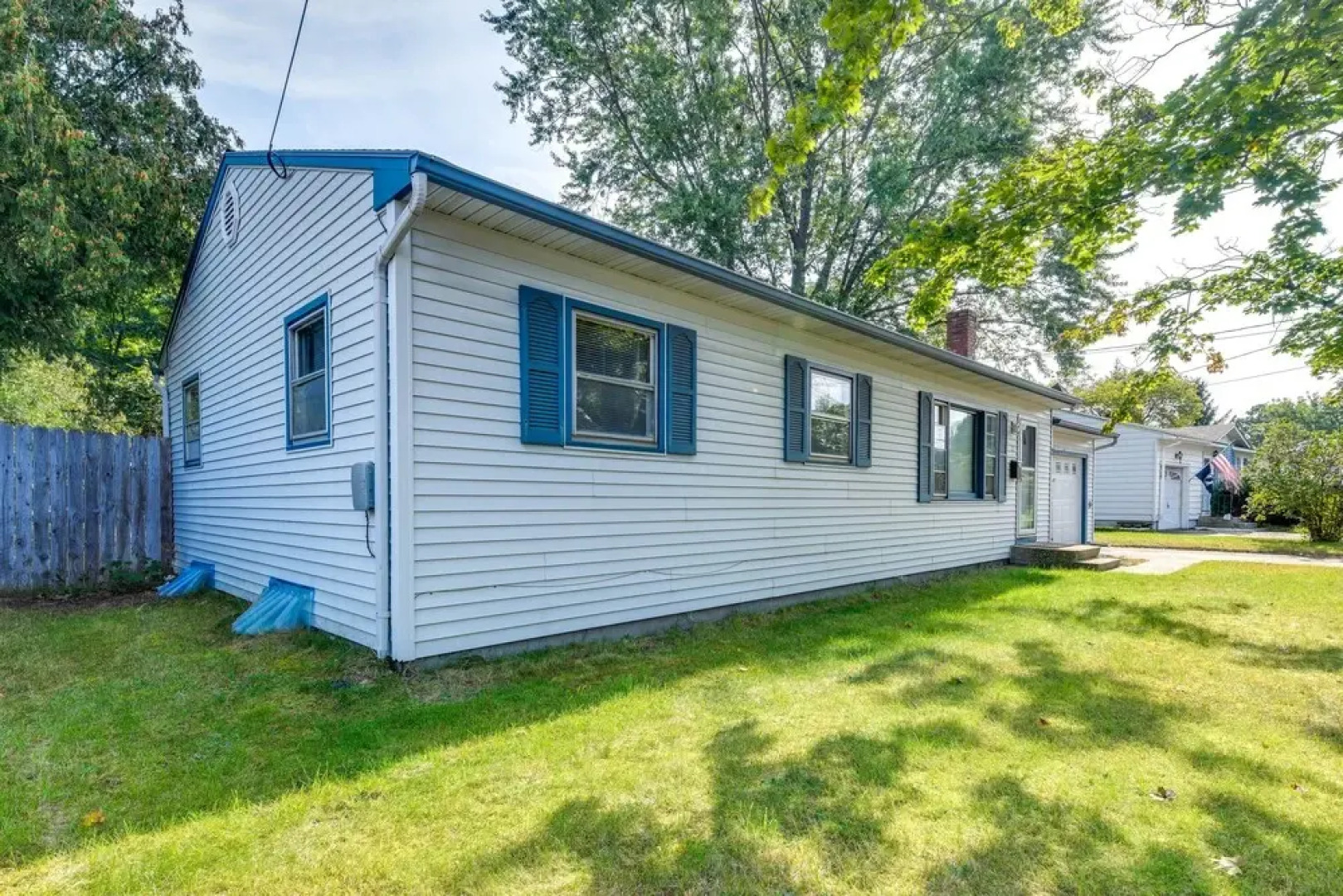 South Burlington Home w/ Seasonal Pool!