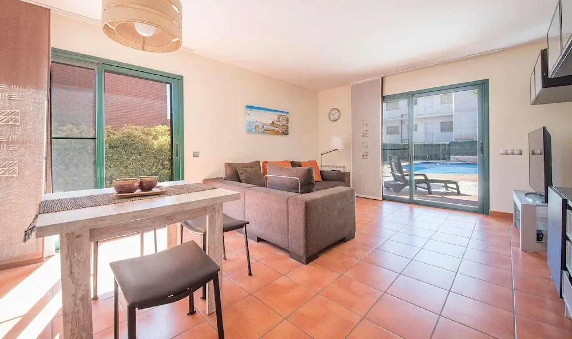 Modern House For Families (R77)