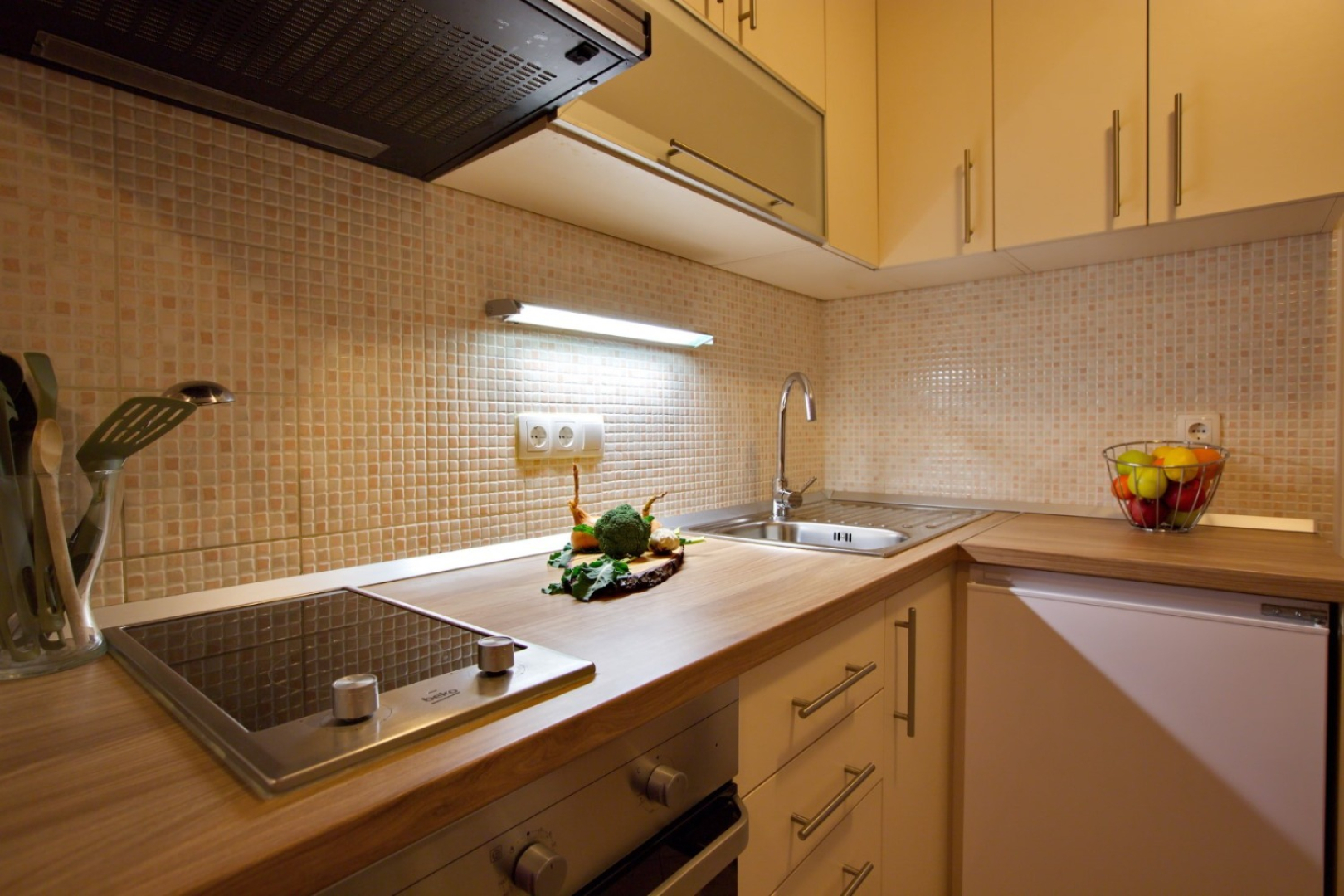 Apartment Neno - 50 m from center: Ana Jelsa, Island Hvar