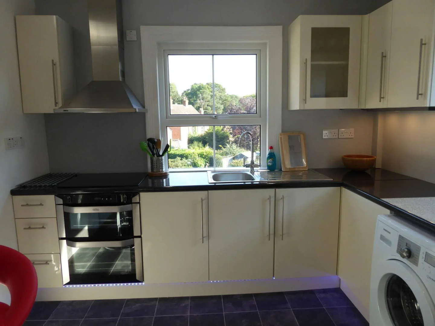 Sunninghill Apartment