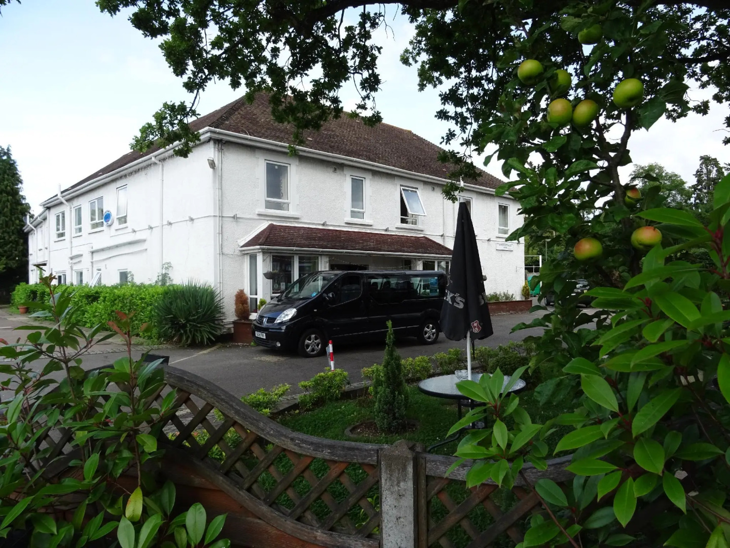 The Gatwick White House Hotel