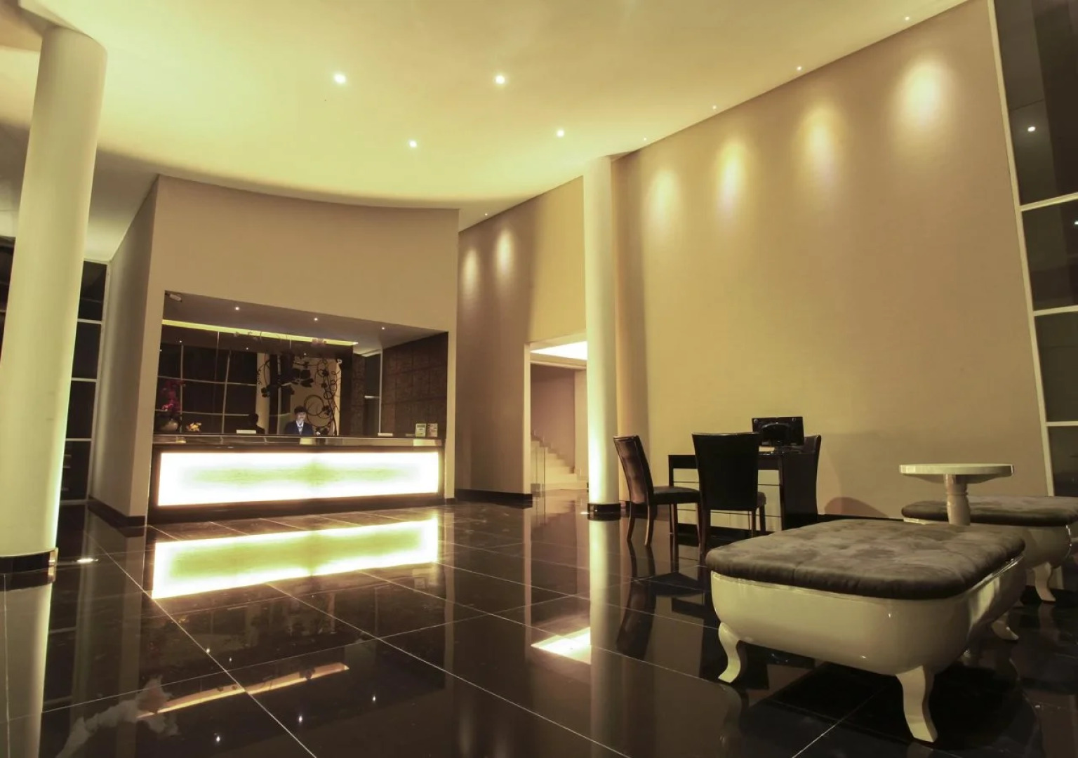 Grand Kecubung Hotel