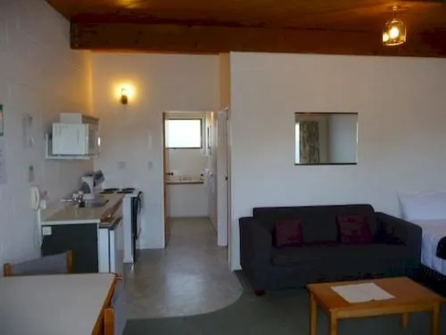 Coachmans Lodge Motel