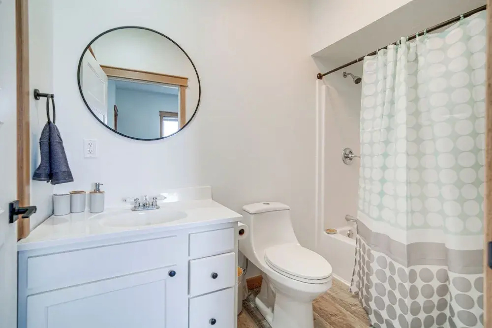 4 Mi to Lake Erie Access: Condo on the Greens