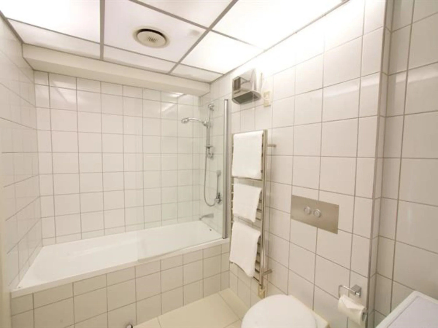 70 Tory Apartment Hotel