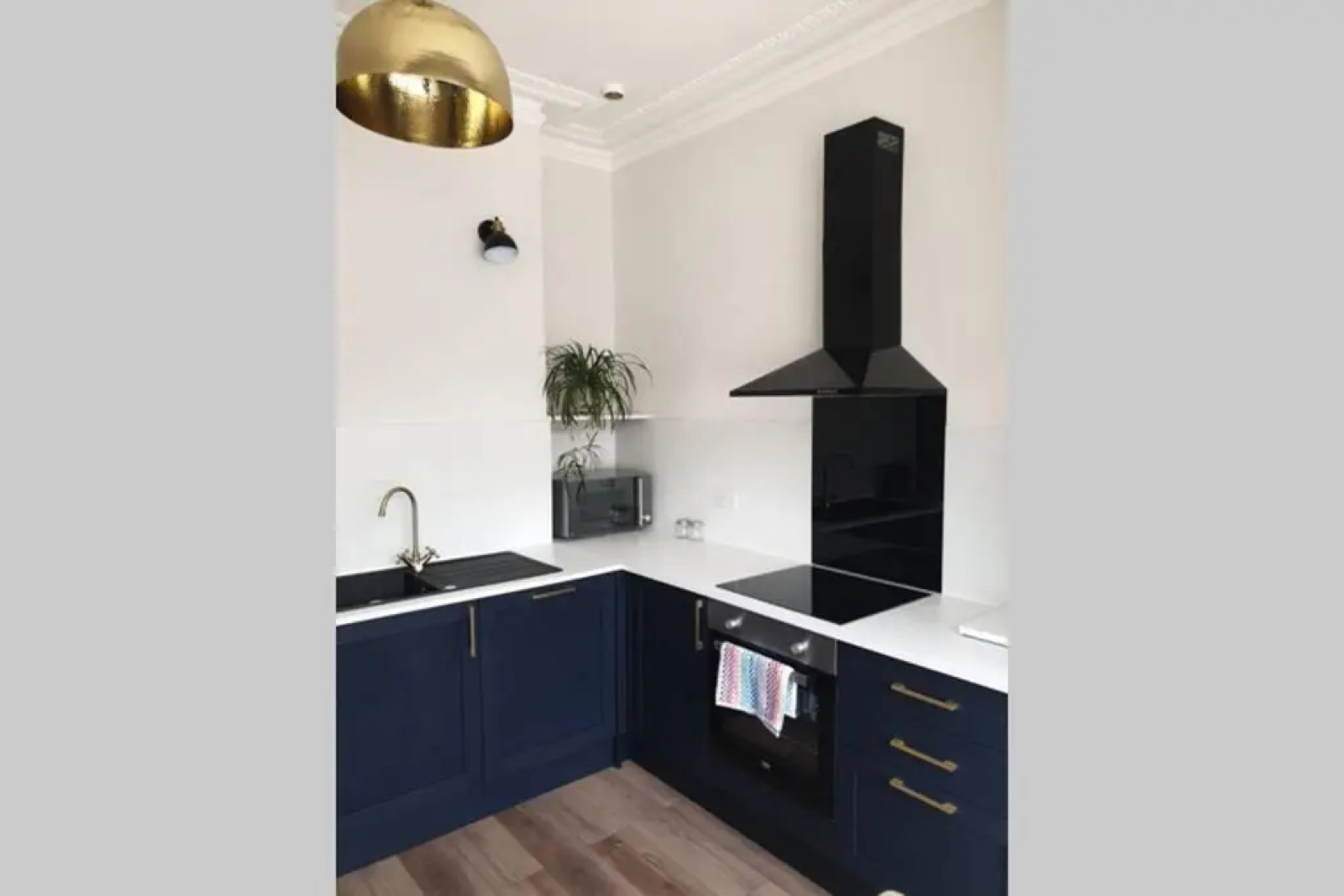 The Cube at No. 21. Modern & Stylish Getaway.