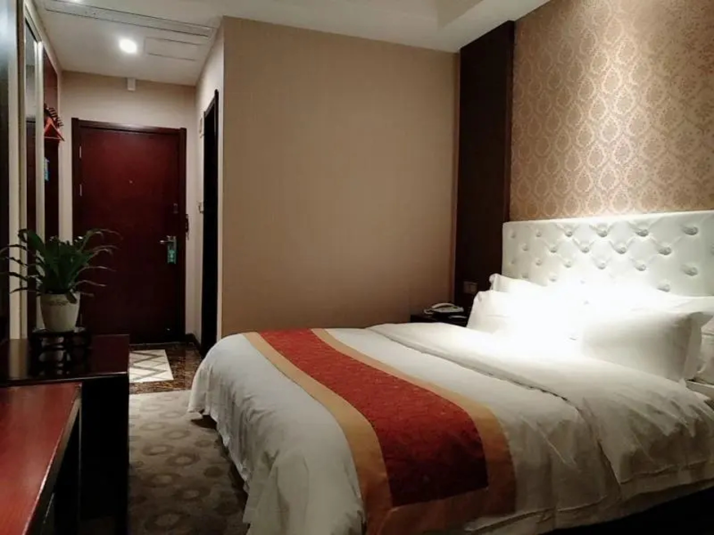 GreenTree Alliance Nanjing South Railway Station Mingfa Plaza Hotel