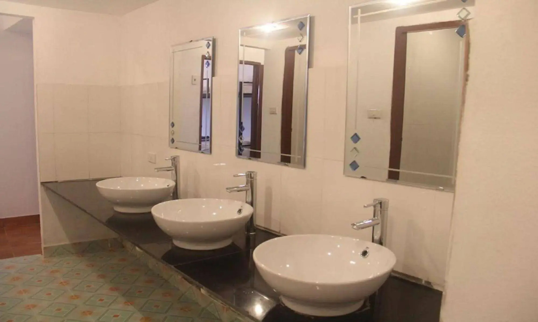 LPQ Backpackers Hostel