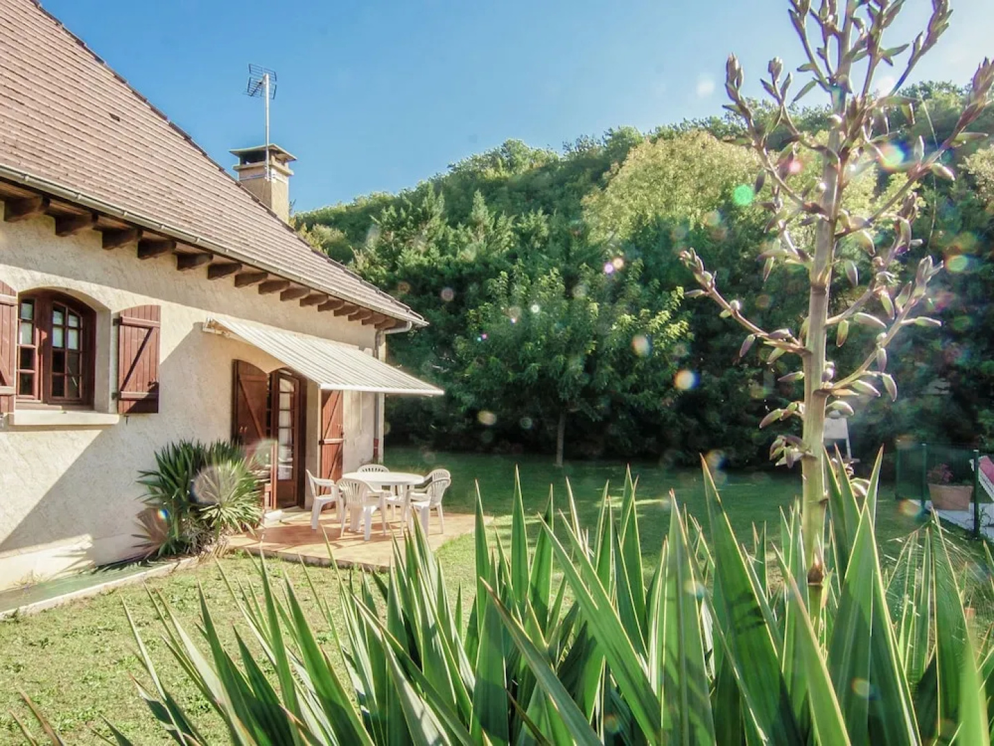 Lovely Villa in Condat-sur-vézère With Swimming Pool