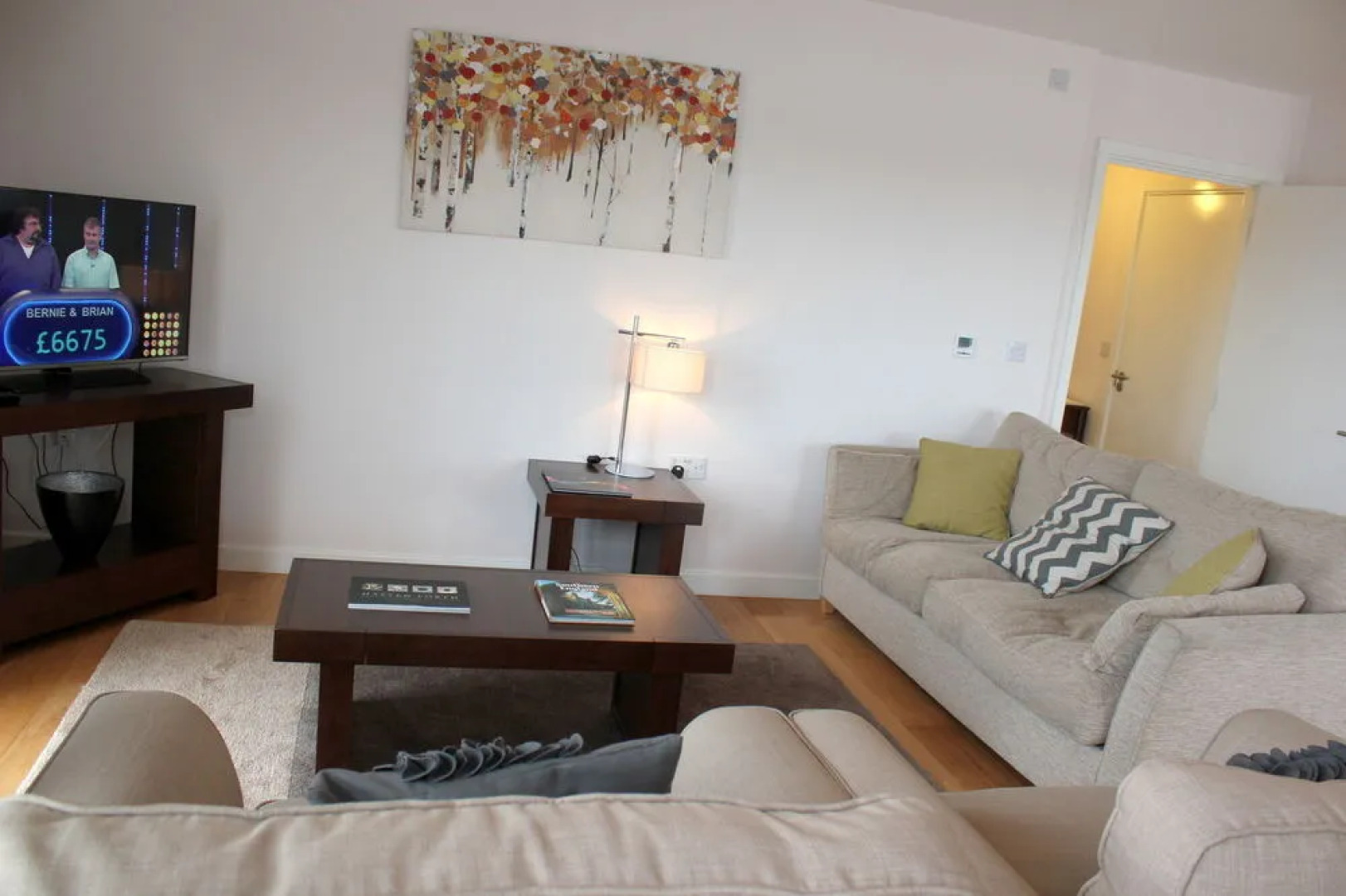 The Luxurious Semi-Circle - Peymans