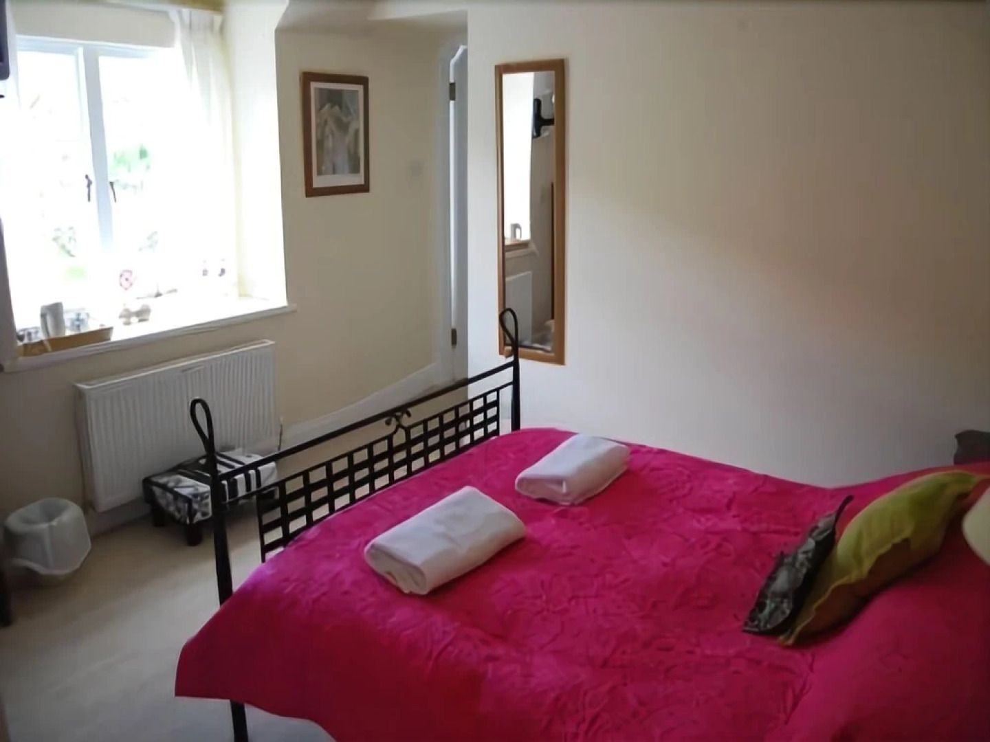 The Bridge Of Lochay Hotel