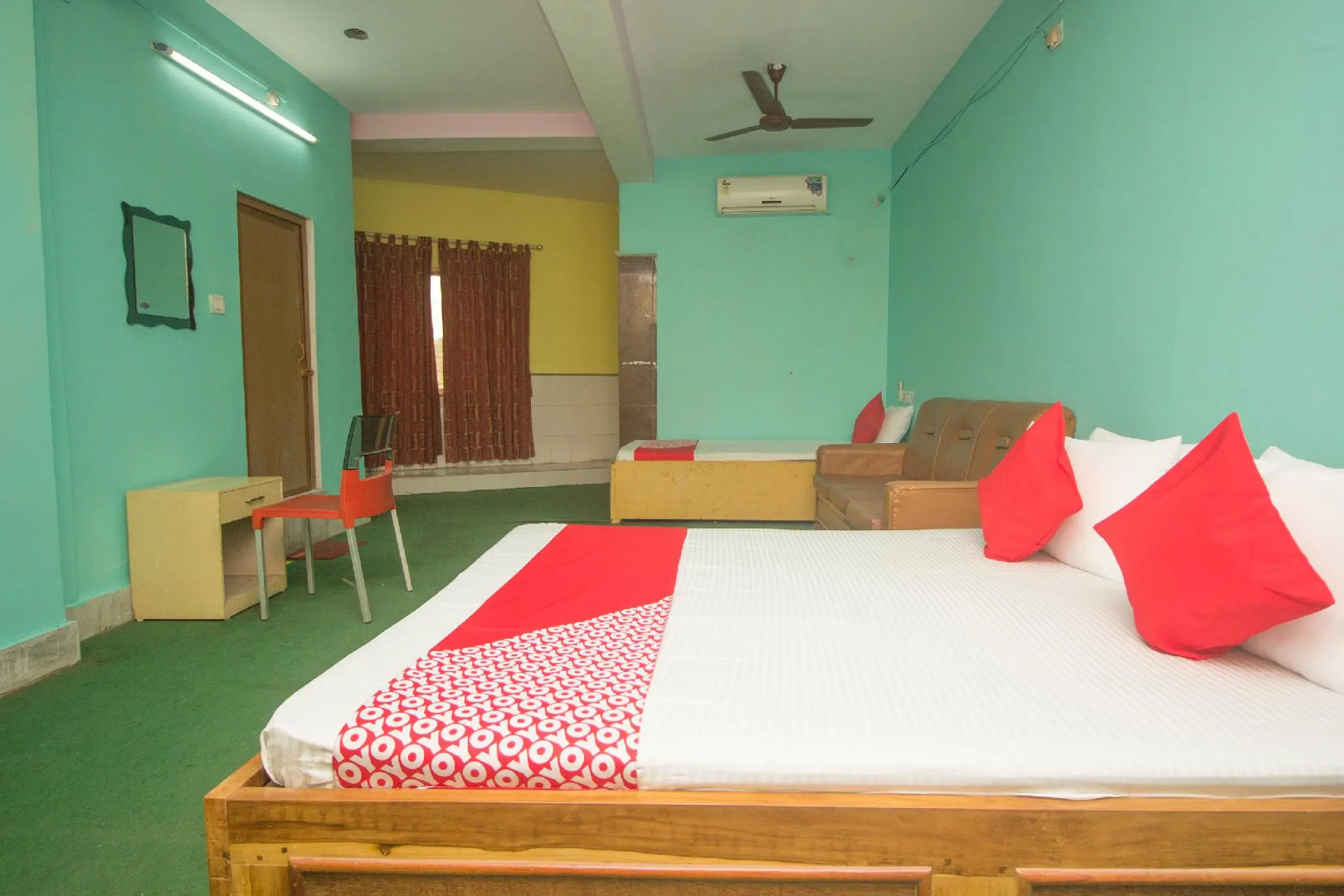 OYO 47205 Hotel Kanishka Tower