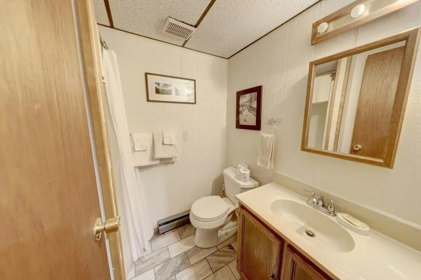 Koby 4 Bedroom Home by Redawning