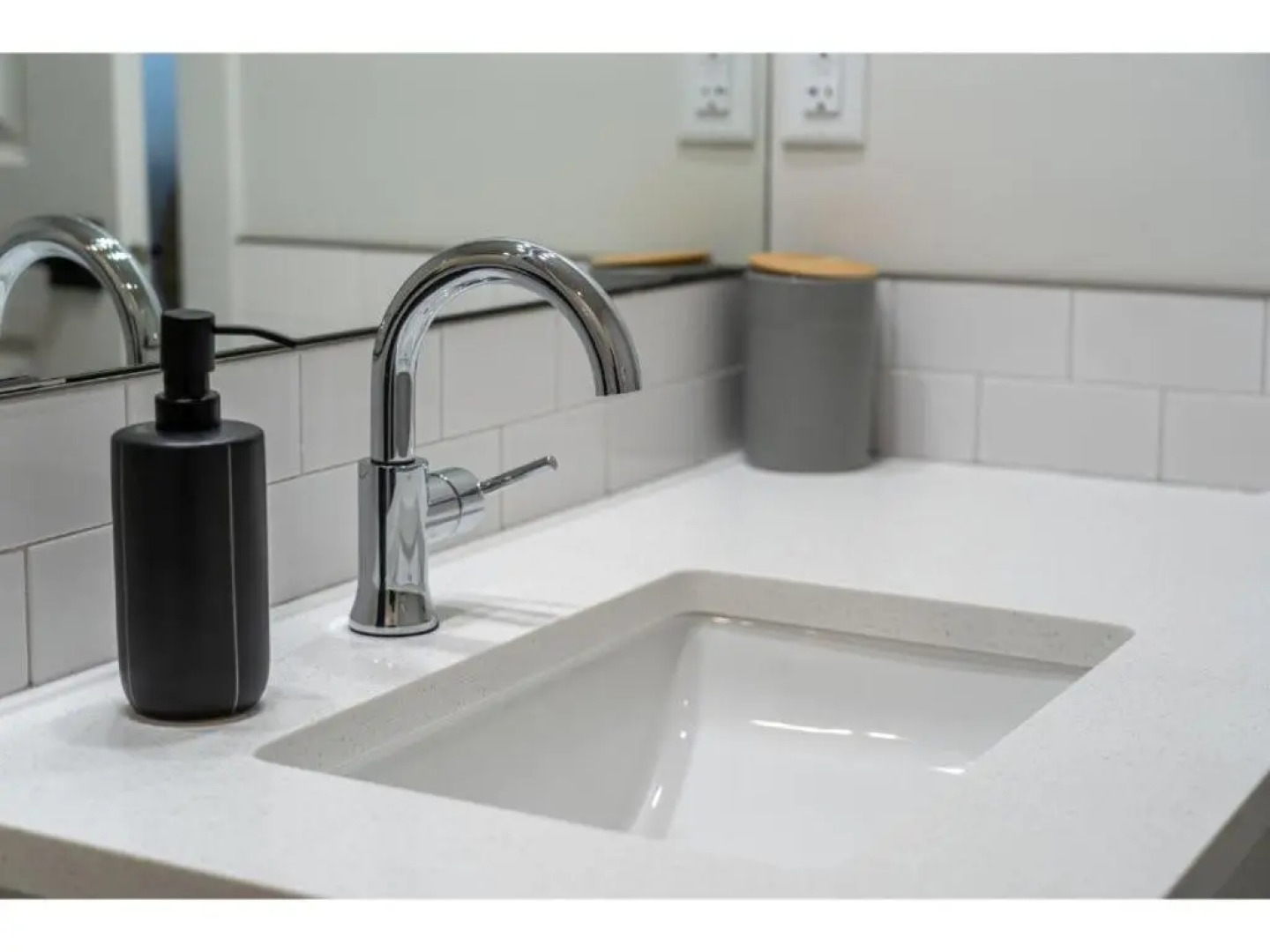 Centre Peak View I Sleep 8 I 50 TV I Full Kitchen