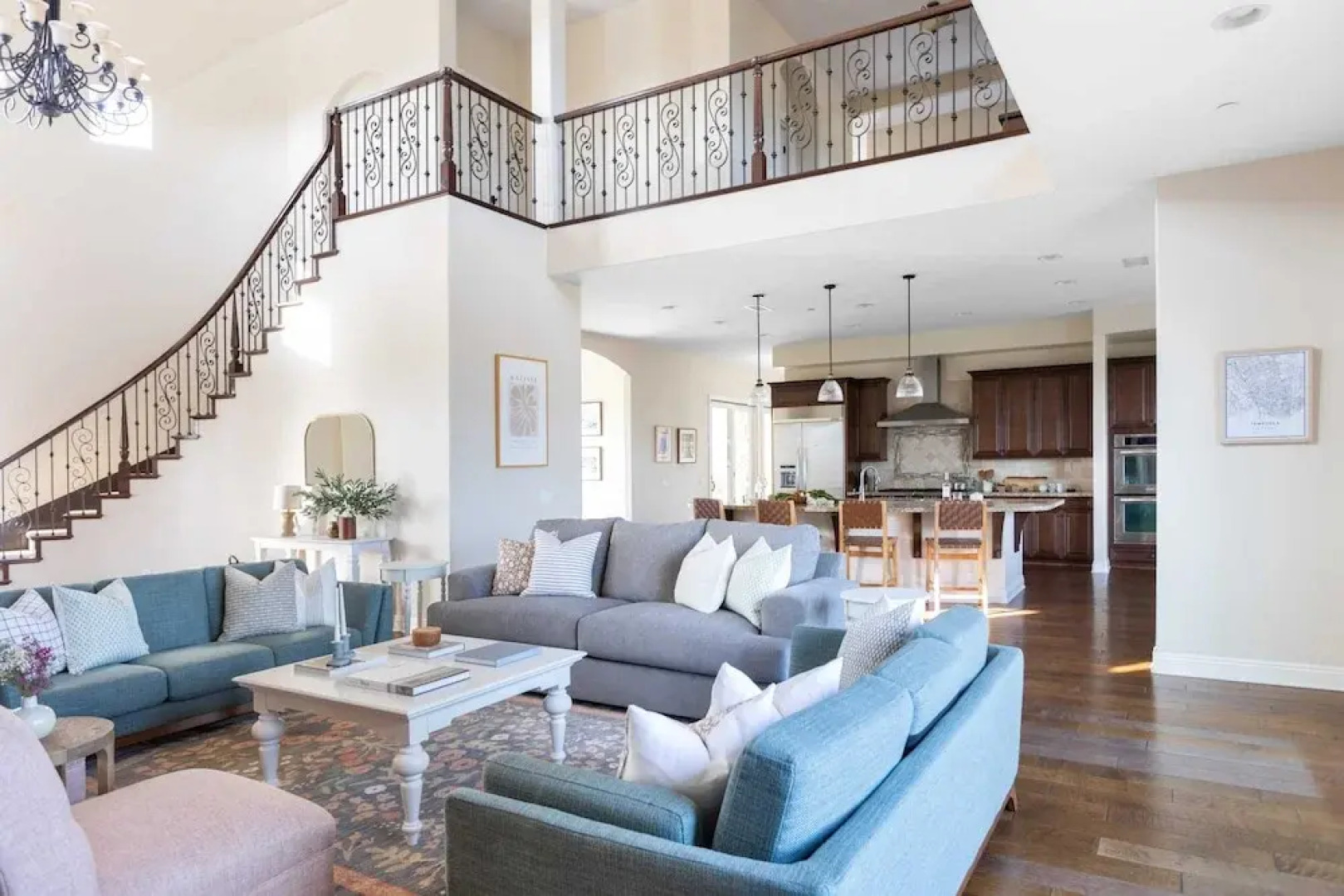 Palazzo Del Sol By Avantstay Breathtaking Home w/ Mountain Views & Hot Tub