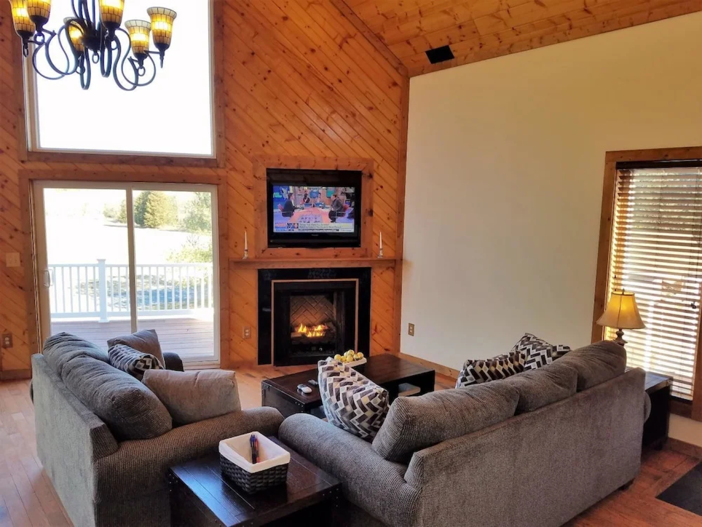 The Shuck- Christophers Riverside Cabin