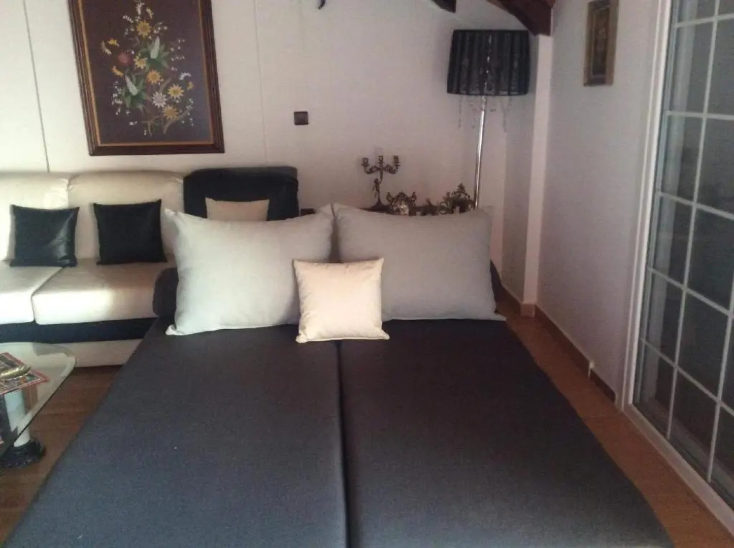 Suite in front of the sea