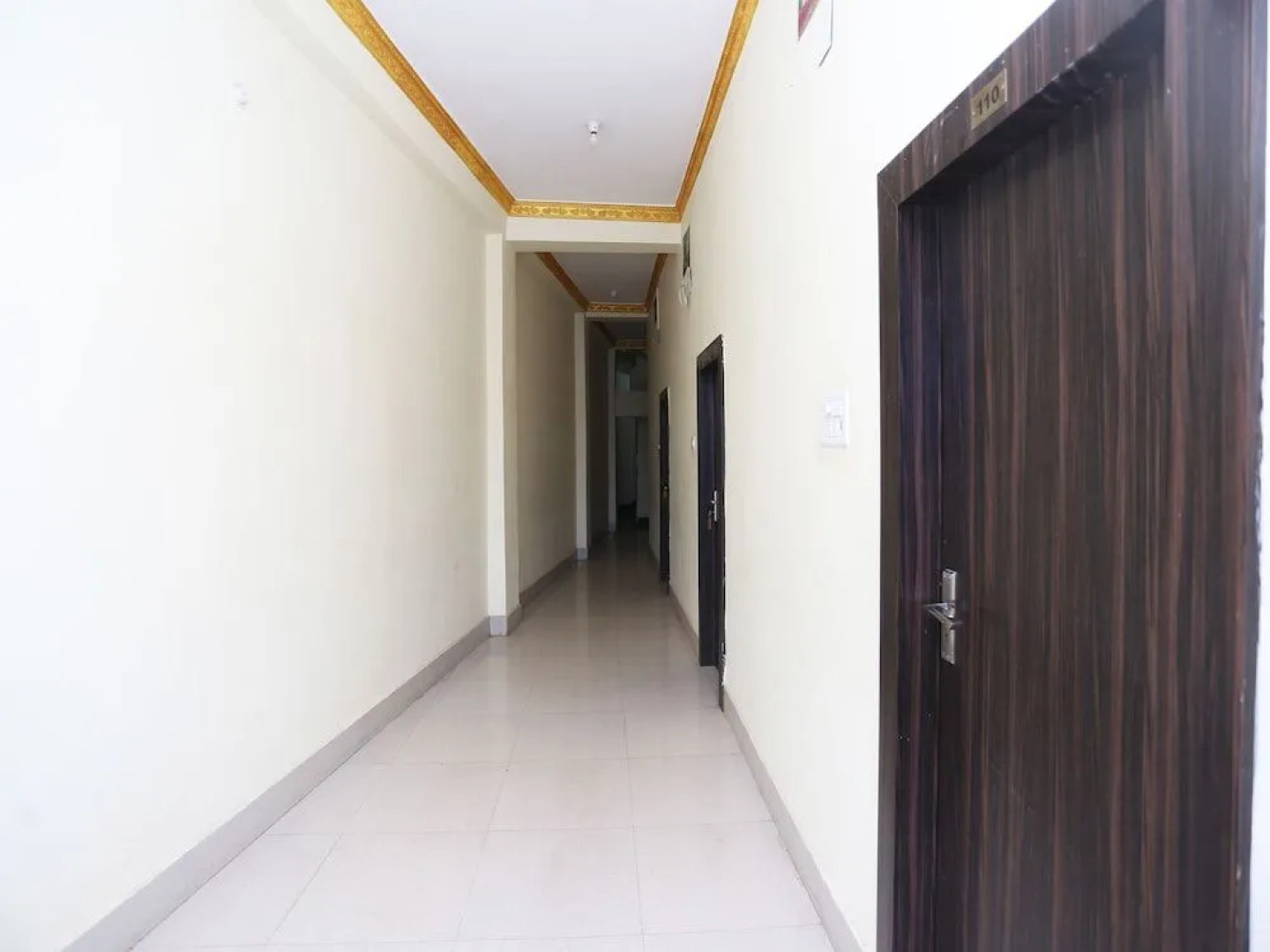 Spot On 45392 Maa Tara Hotel