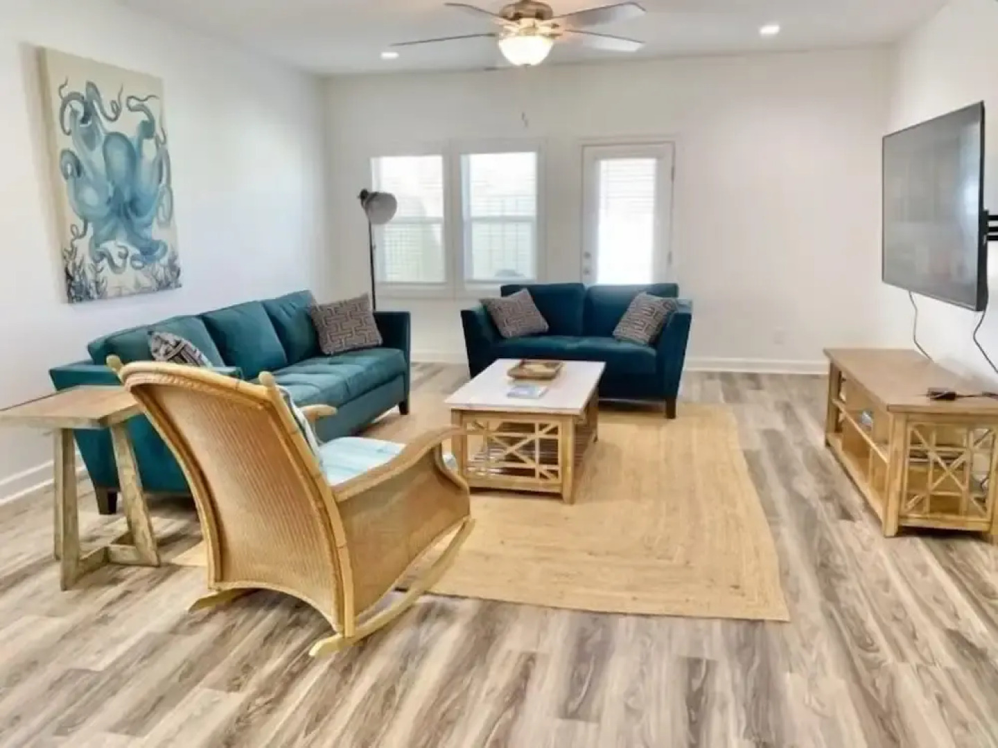 Hale Makai - Relaxing Family Vacation Just A Block From The Beach! Amazing Sunrise And Sunset Views From Four Decks! 3 Bedroom Townhouse by Redawning