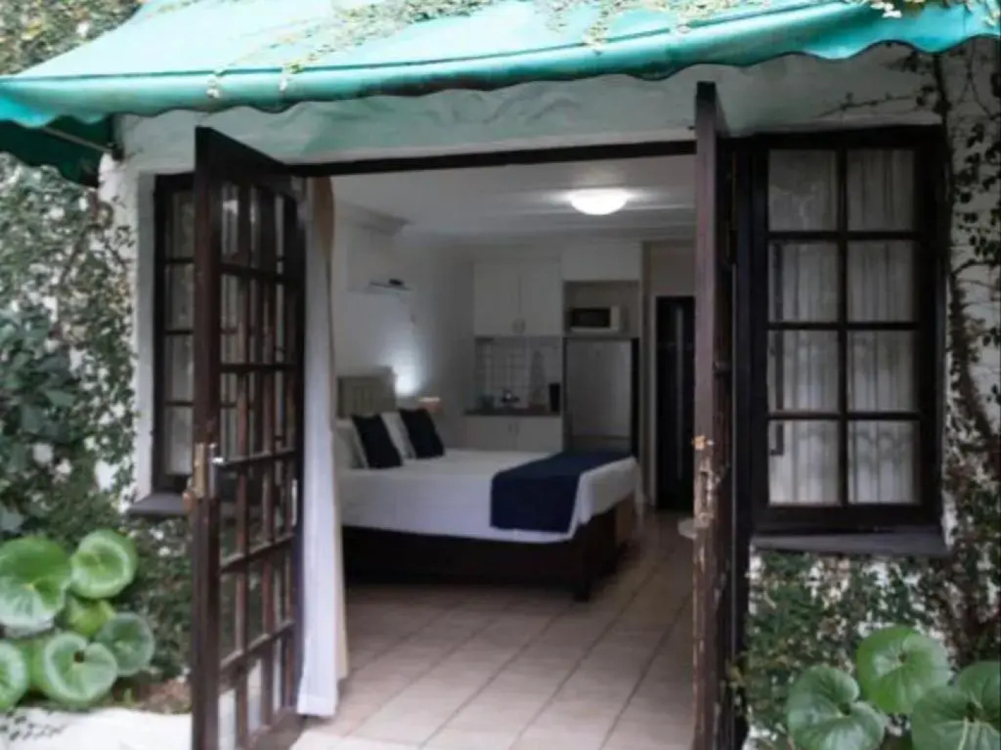 Gracelands Beach Lodge