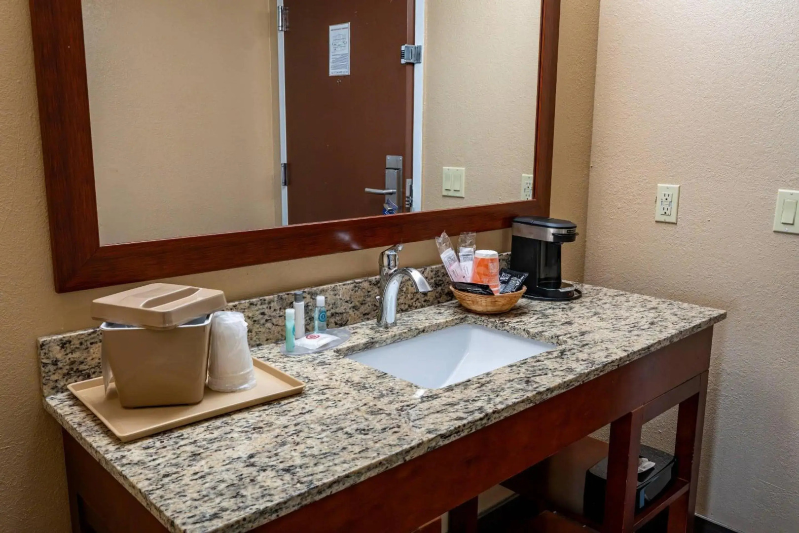 Comfort Inn & Suites Lakeland North I-4