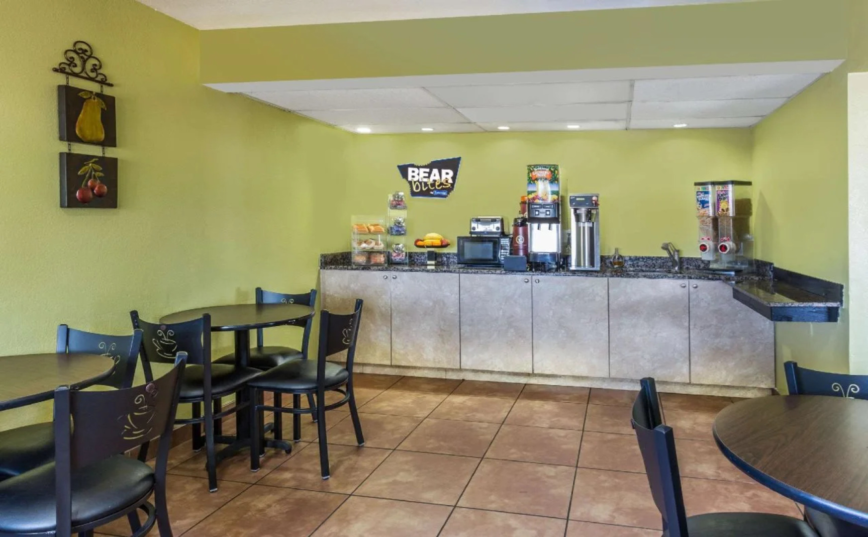 Motel 6 Riviera Beach, FL