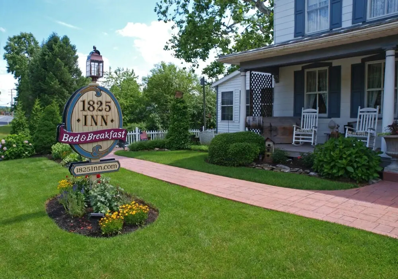 1825 Inn Bed and Breakfast