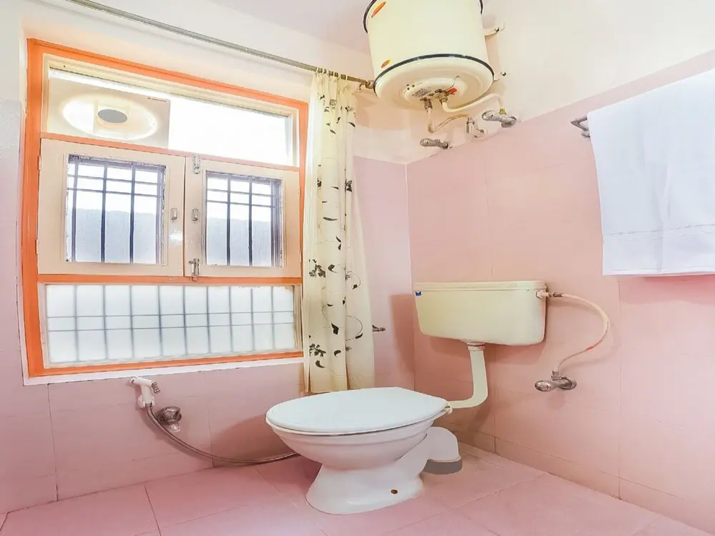 OYO 45229 Rajdhani Tourist Motel