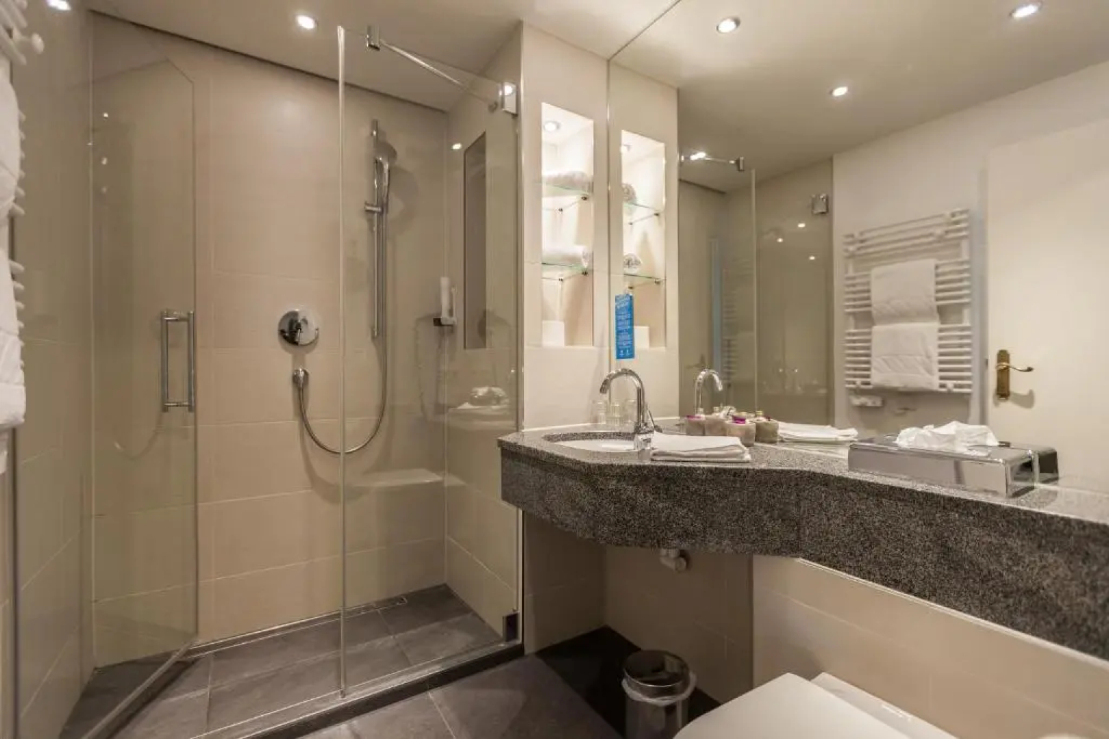 Villa Carlton - Adults Only