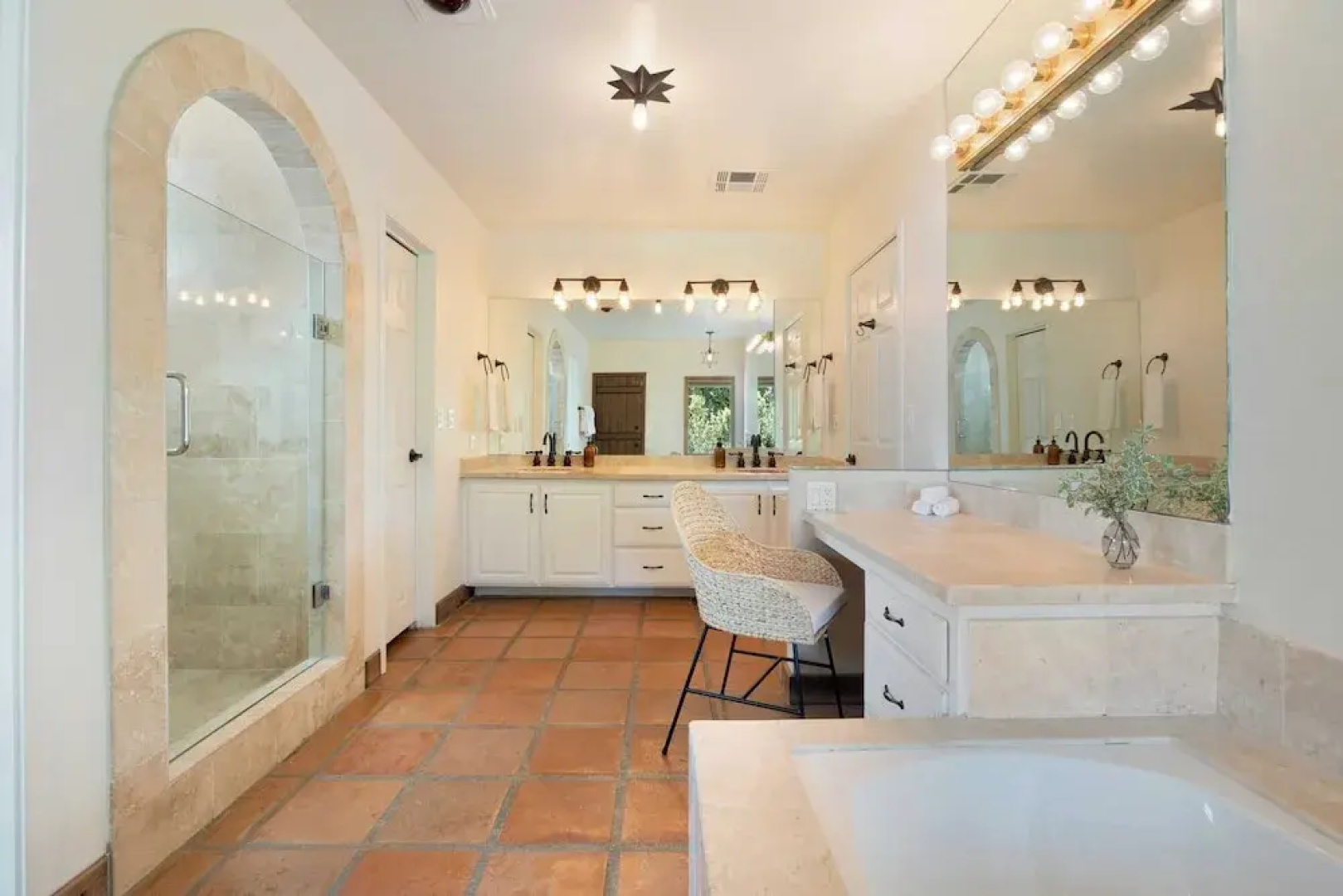 Sleeps 20! Architectural Mansion w/ Pool, Indoor Tennis Court, Game Room Starlight Estate by Avantstay