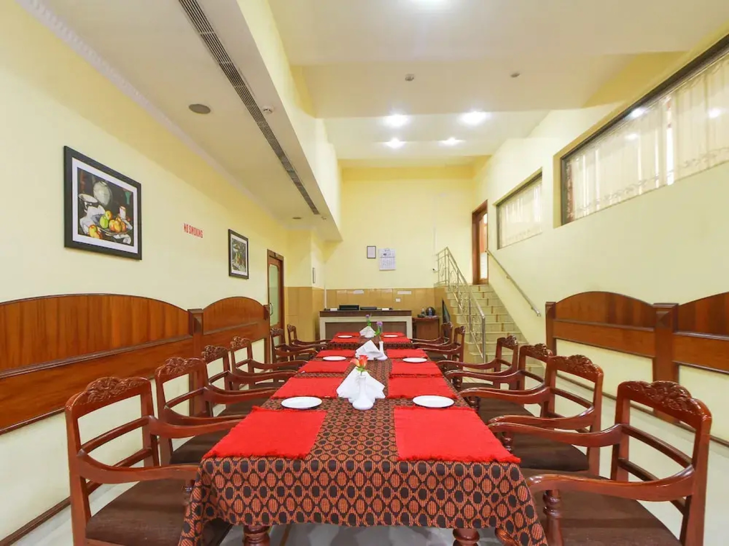 OYO 28567 Krishna Holiday Village