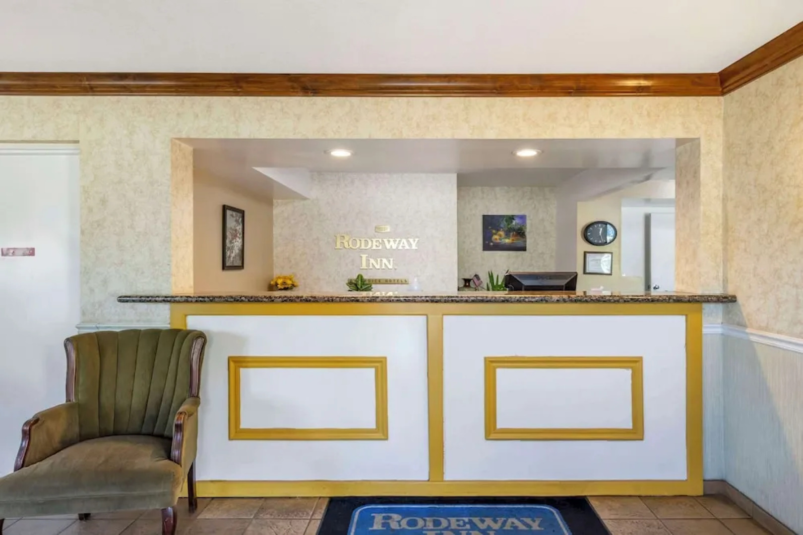 Quality Inn Trailside Inn