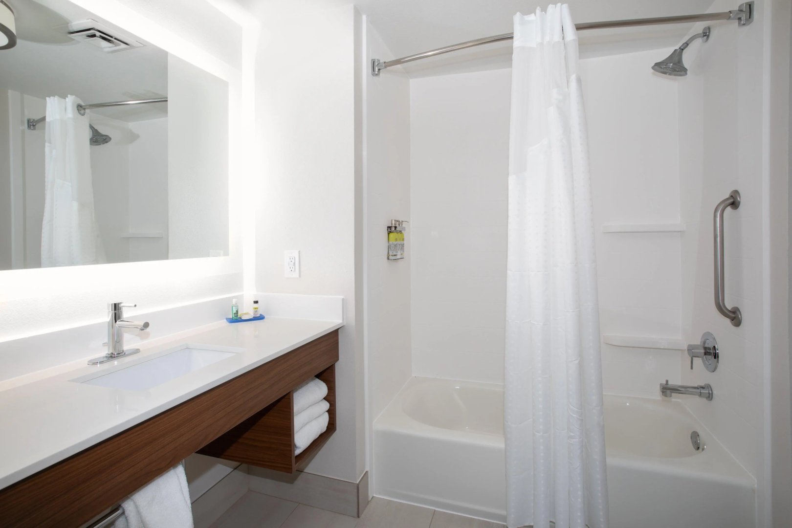 Holiday Inn Express Yreka-Shasta Area by IHG