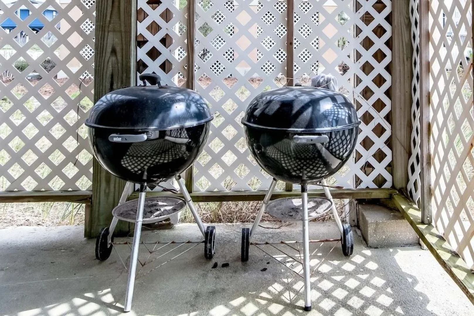 Sandy Toes 4 Bedroom Home by RedAwning