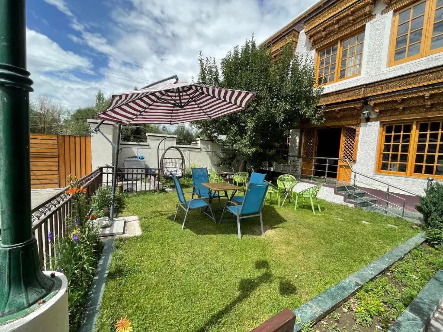 New Royal Guest House