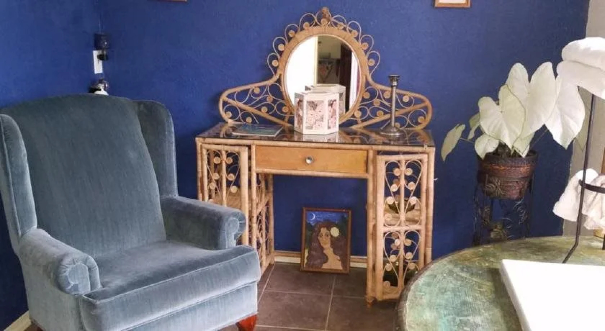 Aloha Crater Lodge and Lava Tube