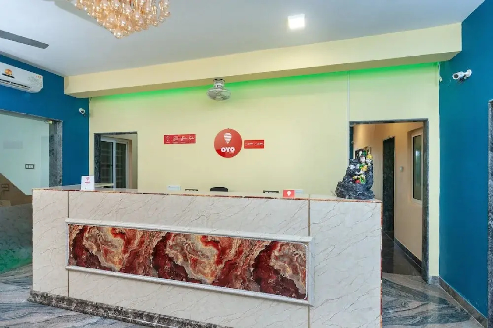 OYO 23082 Sg Sai Residency