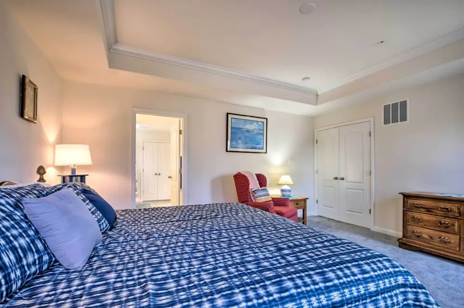 Riverside House w/ Kayaks, Piano & Fireplace