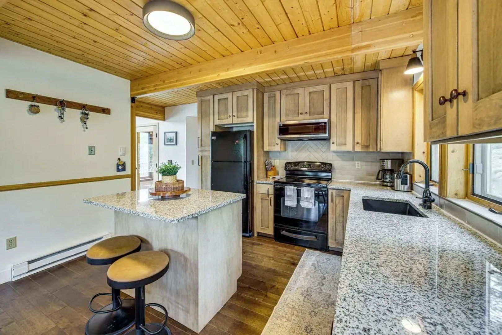 Dreamy Escape Btwn Winter Park & Lake Granby!