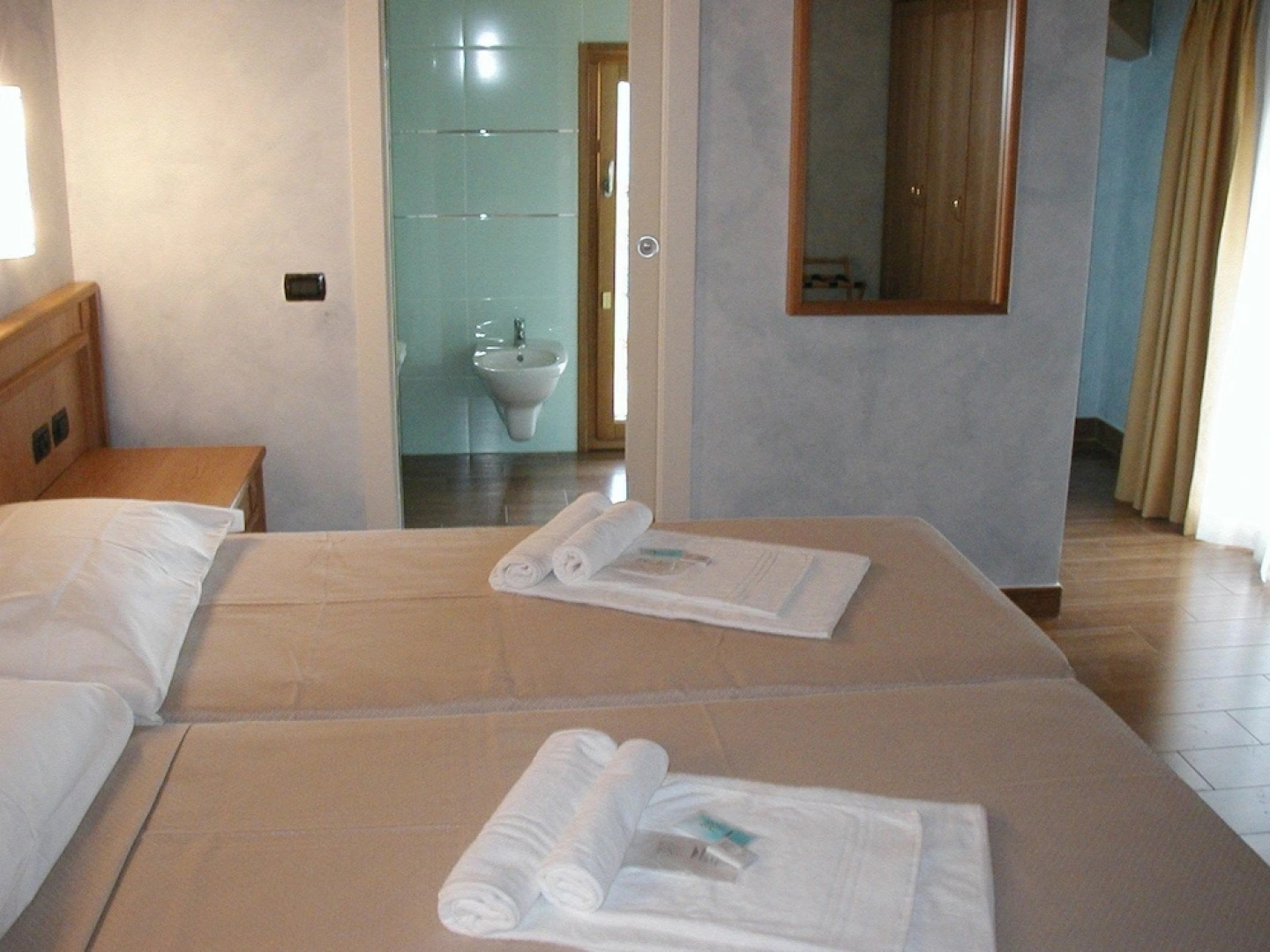 Azzano Holidays Bed & Breakfast