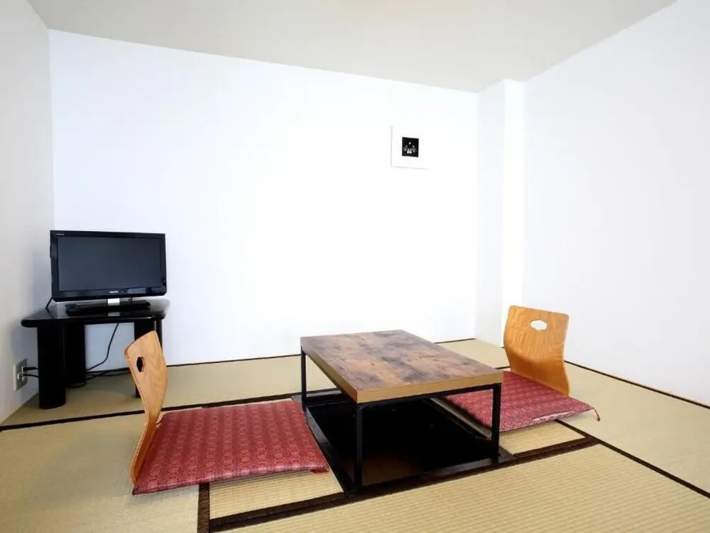 Guest House FUJI-HAKONE LAND - Hostel