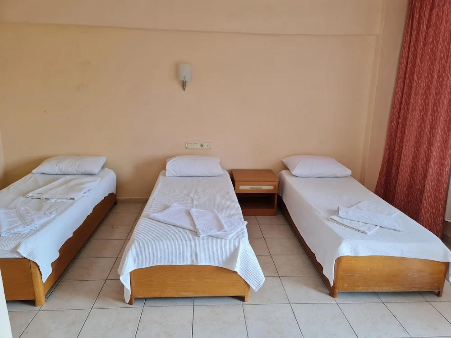 Caner Mountain Hotel