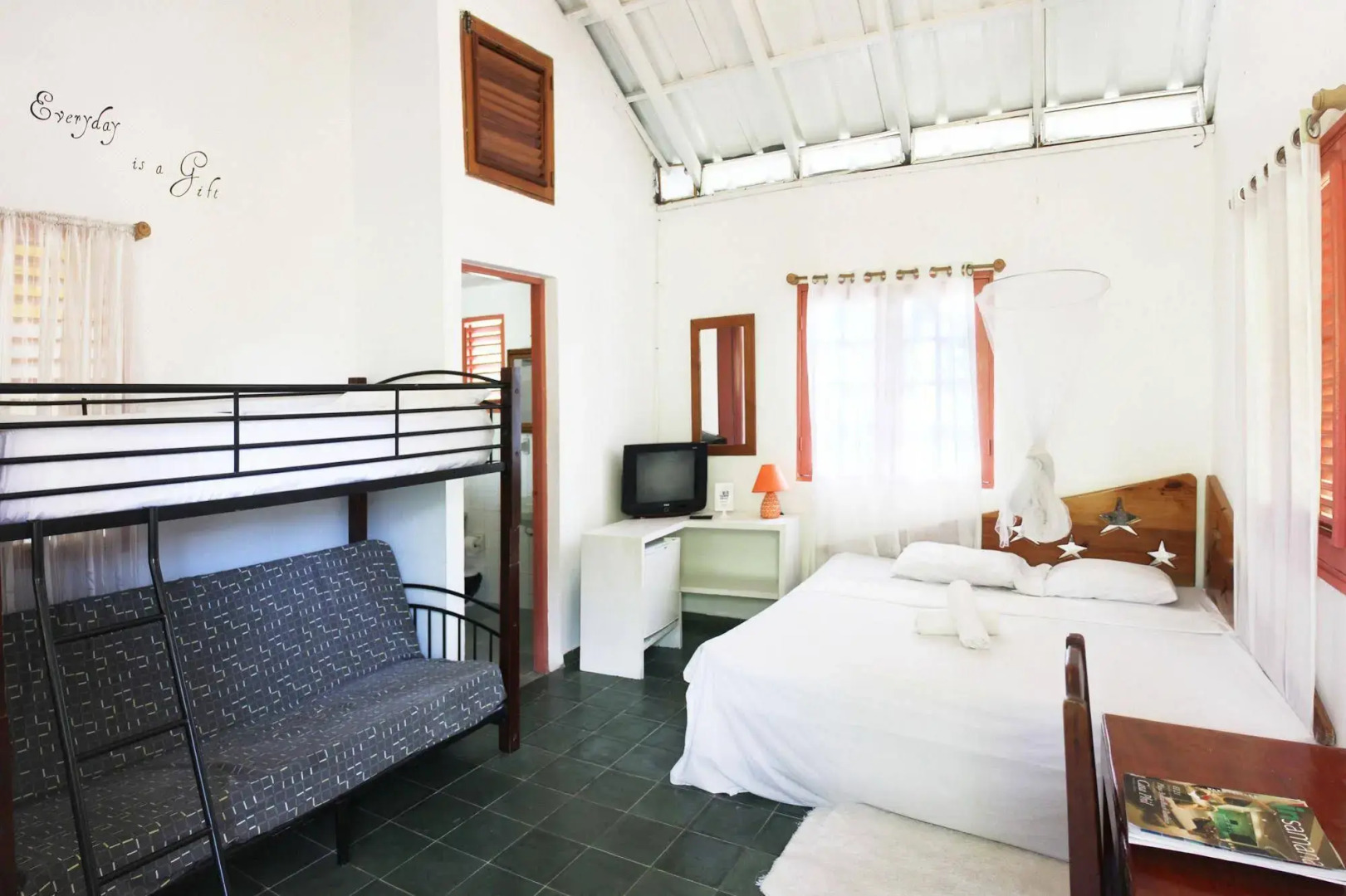 Casa Delfin Guest House