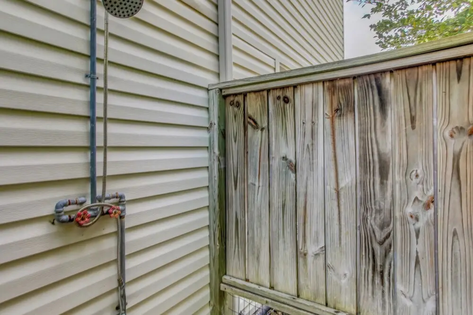 Charming Oak Island Home 1 Mi to Beach!