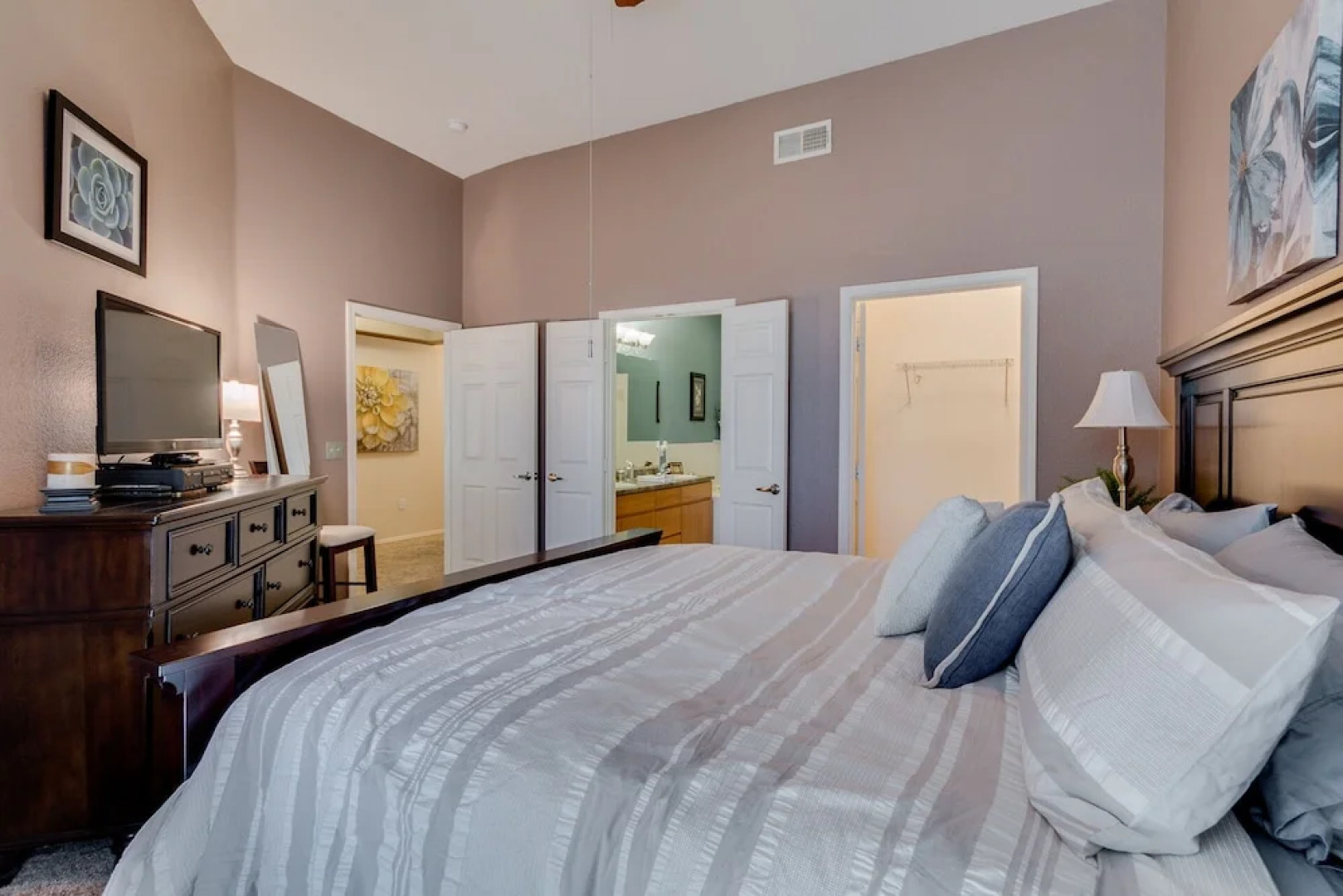 Wigwam 2 Bedrooms 2 Bathrooms Townhouse